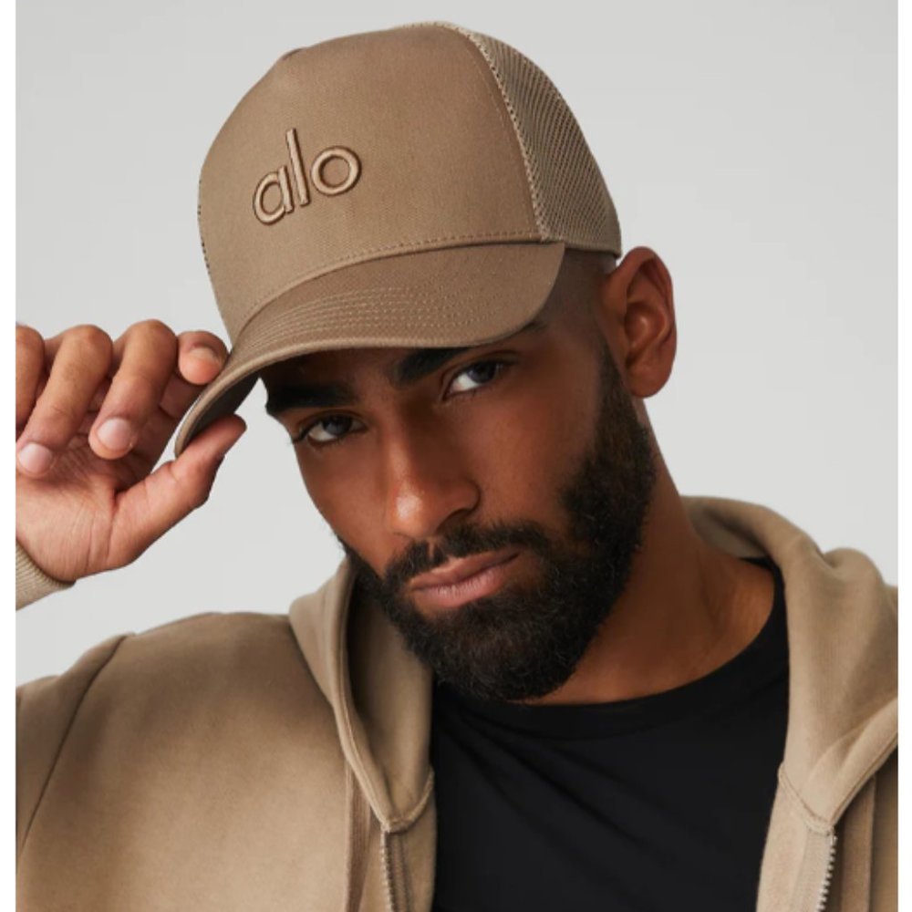NWT ALO Yoga DISTRICT TRUCKER HAT
